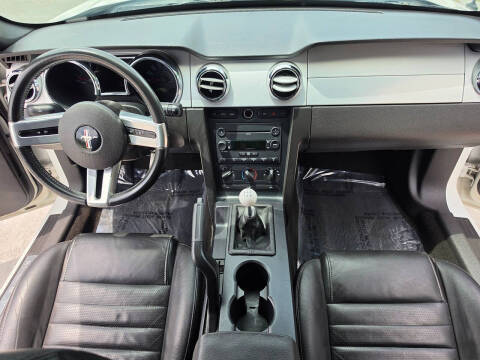 2007 Ford Mustang GT Deluxe