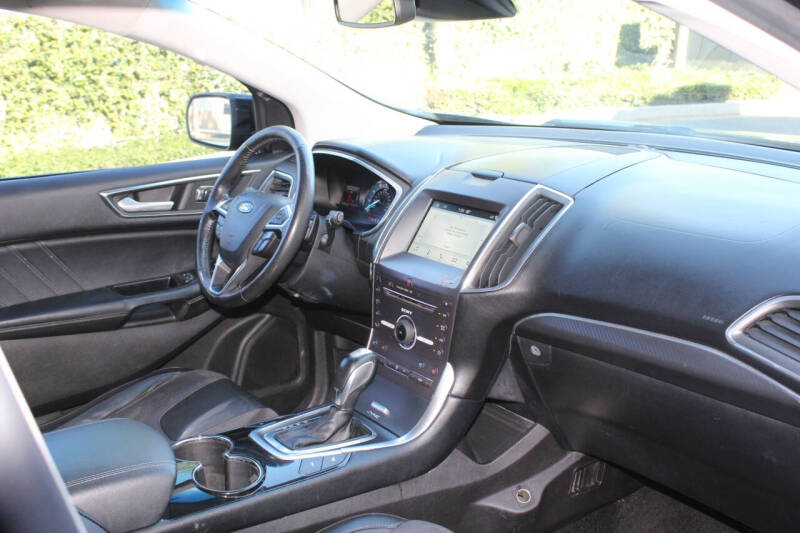 2015 Ford Edge Sport