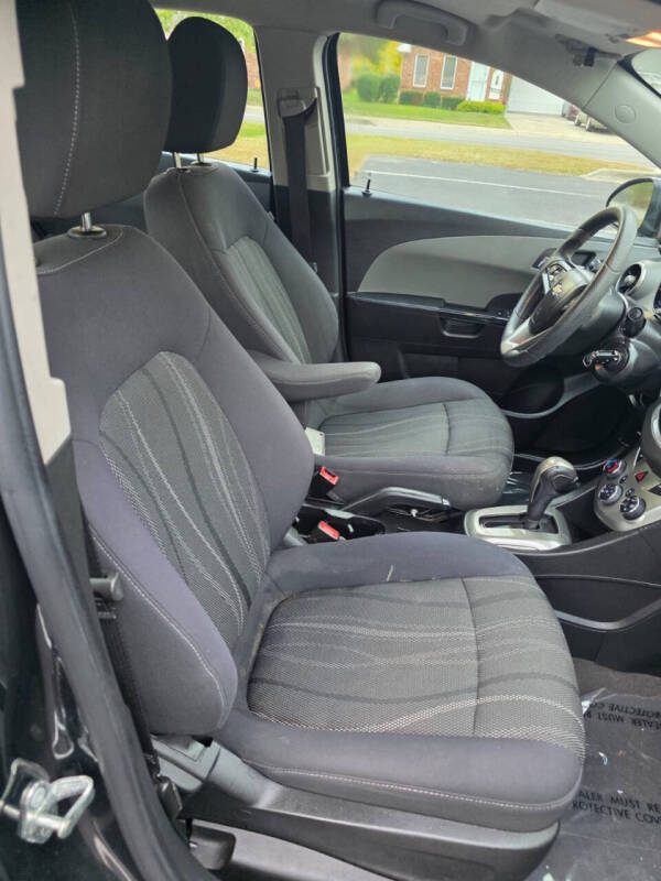 2015 Chevrolet Sonic LT Auto