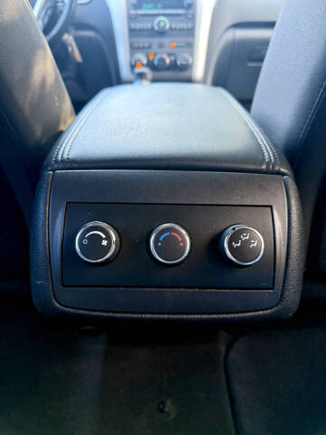 2011 Chevrolet Traverse LT