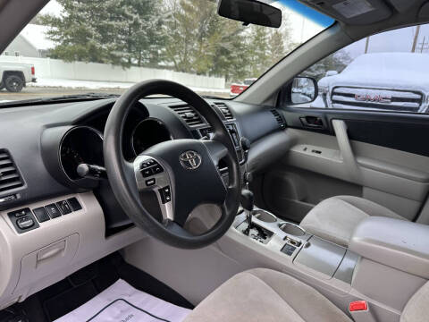 2013 Toyota Highlander Plus