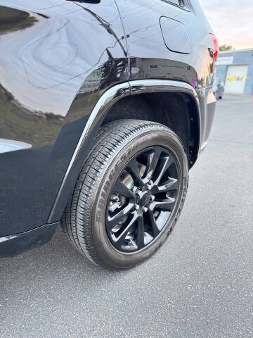 2018 Jeep Grand Cherokee Laredo