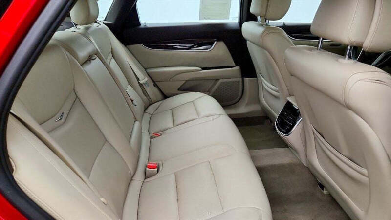 2013 Cadillac XTS Luxury Collection