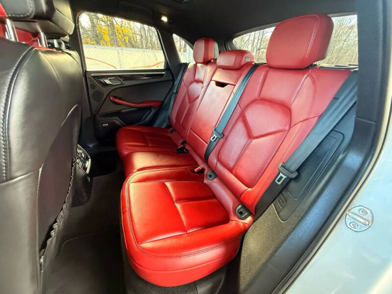 2017 Porsche Macan S