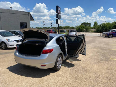 2013 Acura ILX 2.0L w/Tech