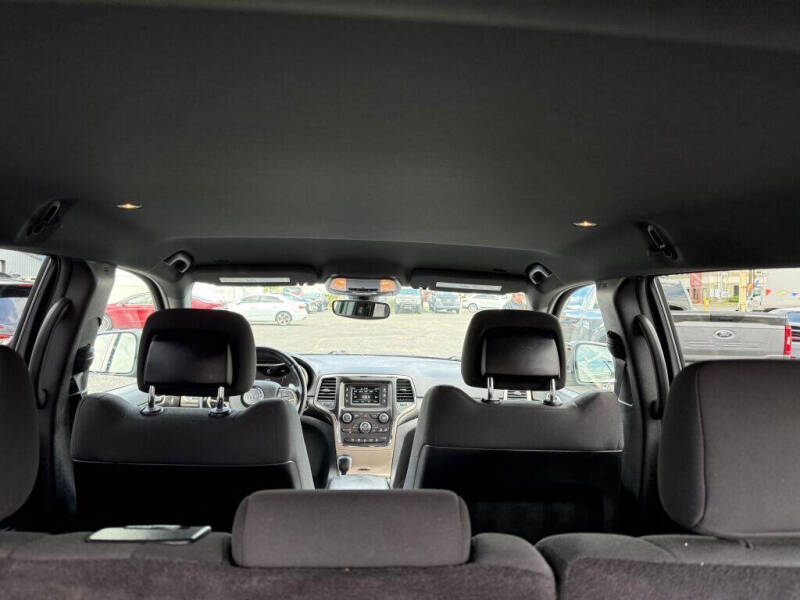 2017 Jeep Grand Cherokee Laredo