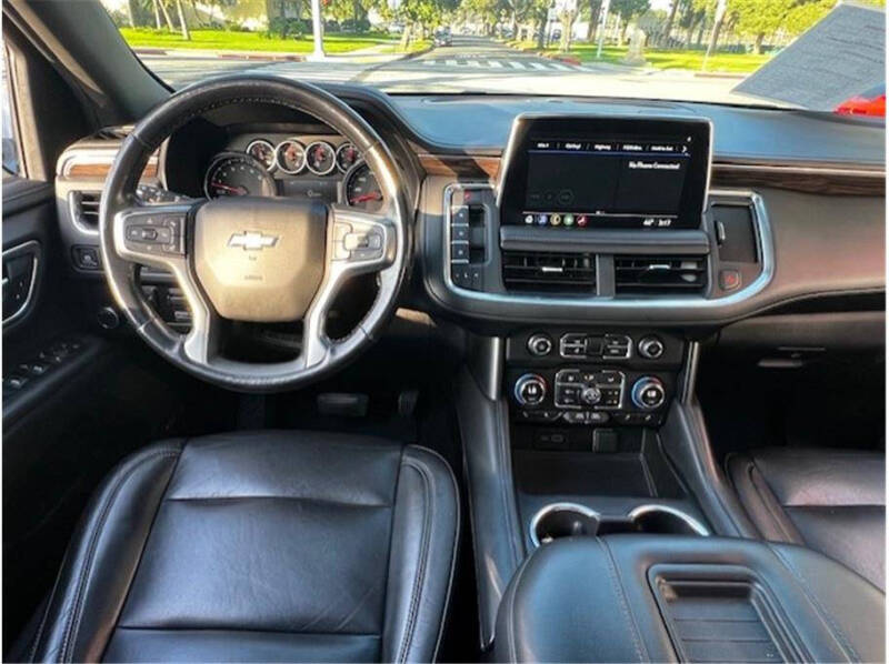 2021 Chevrolet Suburban LT