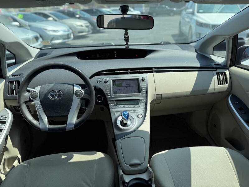 2010 Toyota Prius II