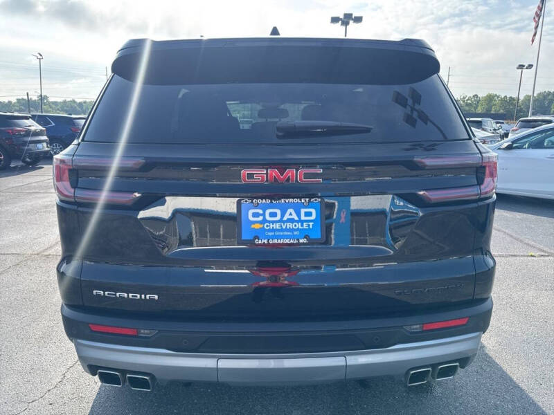 2025 GMC Acadia Elevation