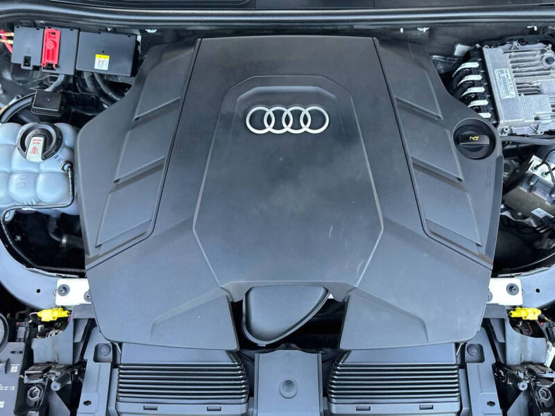 2021 Audi Q7 quattro Premium Plus 55 TFSI