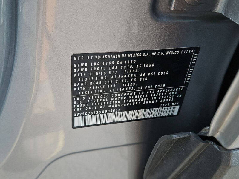 2025 Volkswagen Taos S
