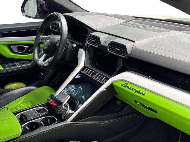 2019 Lamborghini Urus