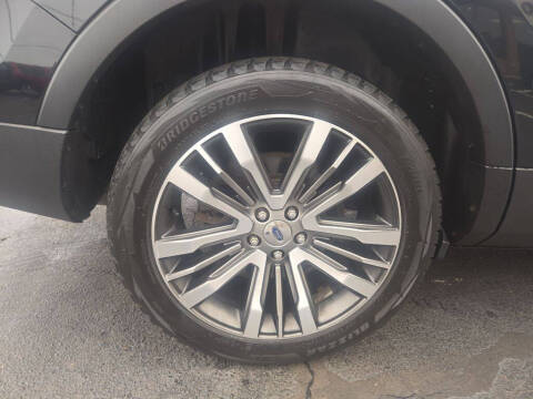 2017 Ford Explorer Platinum