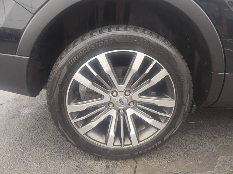 2017 Ford Explorer Platinum