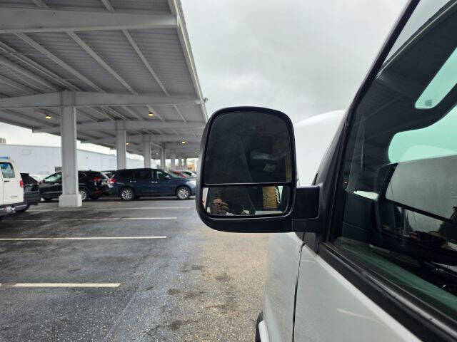 2018 GMC Savana 2500