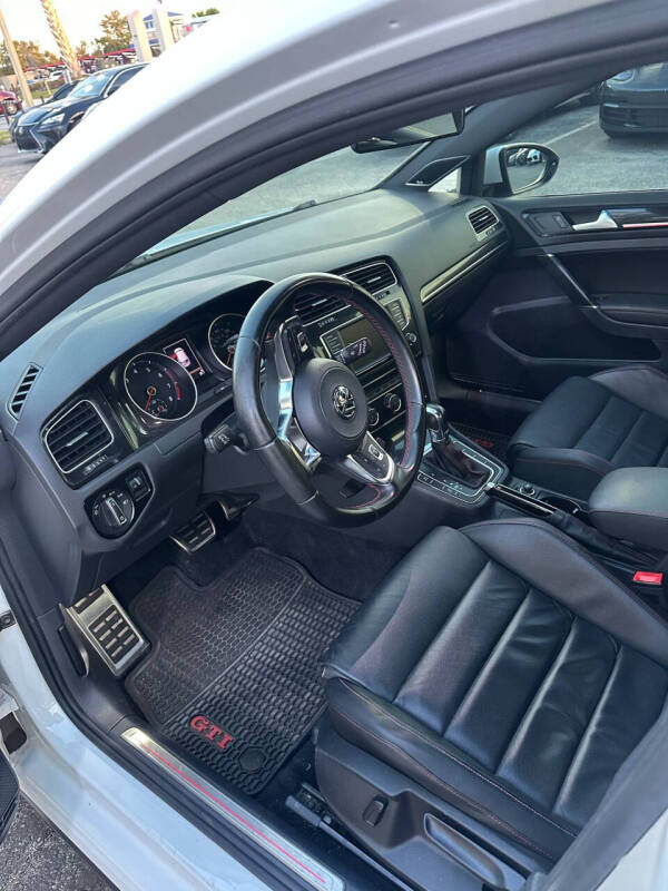 2017 Volkswagen Golf GTI