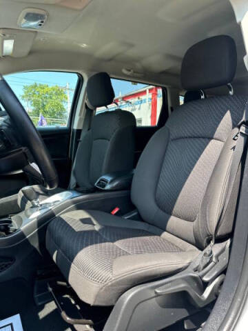 2018 Dodge Journey SE