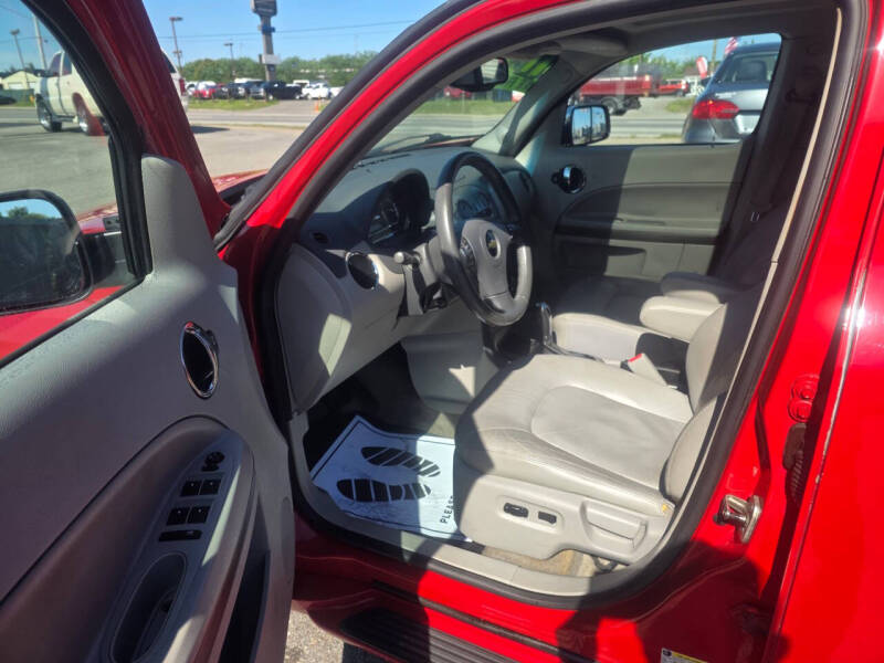 2011 Chevrolet HHR LT - Photo 6