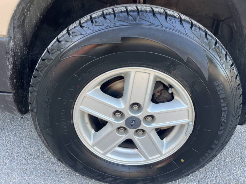 2007 Ford Escape XLS