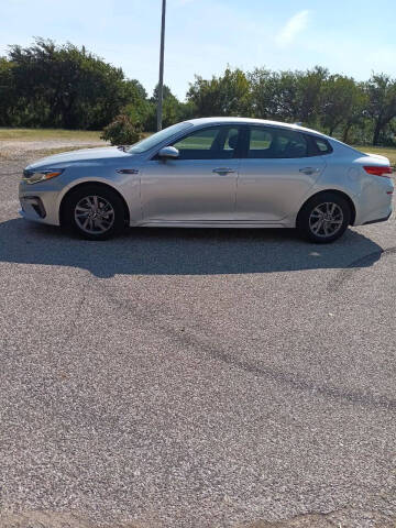 2020 Kia Optima LX