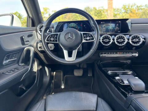 2019 Mercedes-Benz A-Class A 220