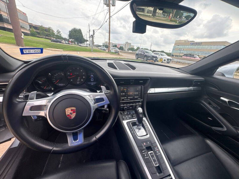 2015 Porsche 911 Carrera