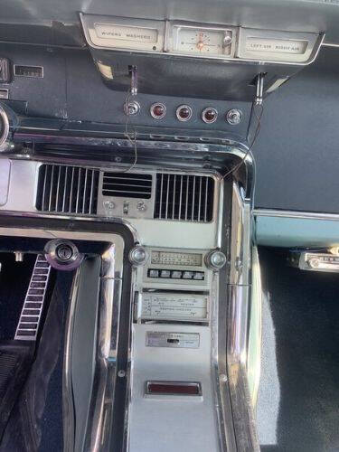 1964 Ford Thunderbird