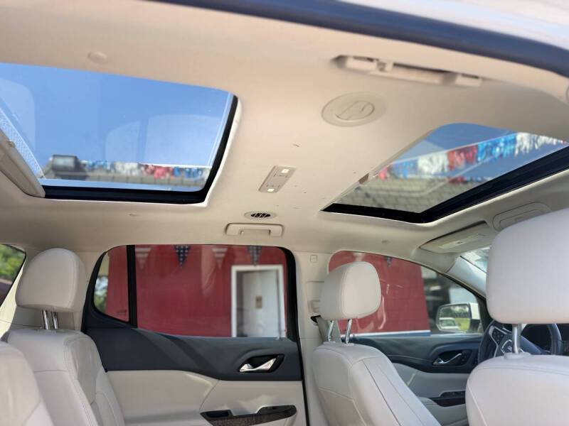 2020 GMC Acadia Denali