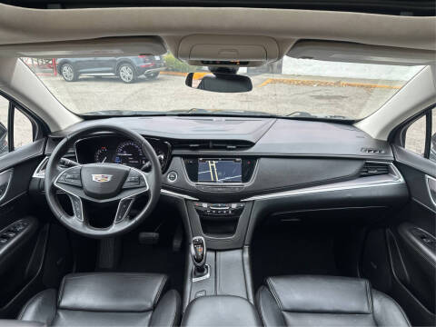 2017 Cadillac XT5 Premium Luxury