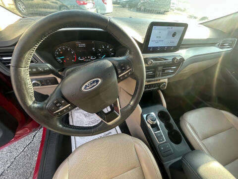 2020 Ford Escape SEL