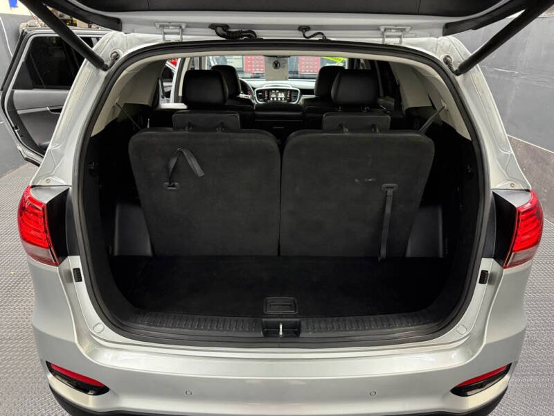 2020 Kia Sorento EX V6