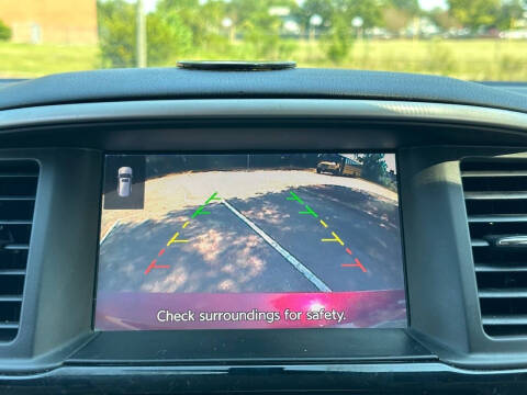 2017 Nissan Pathfinder SV