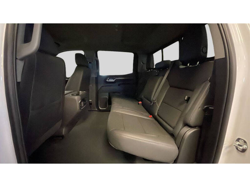 2026 GMC Sierra 1500 SLT - Photo 15