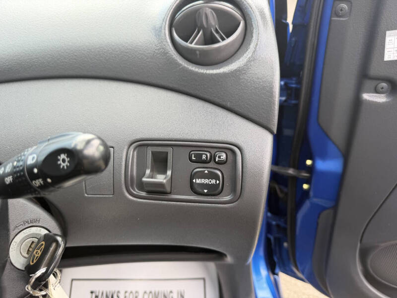 2000 Toyota Vitz