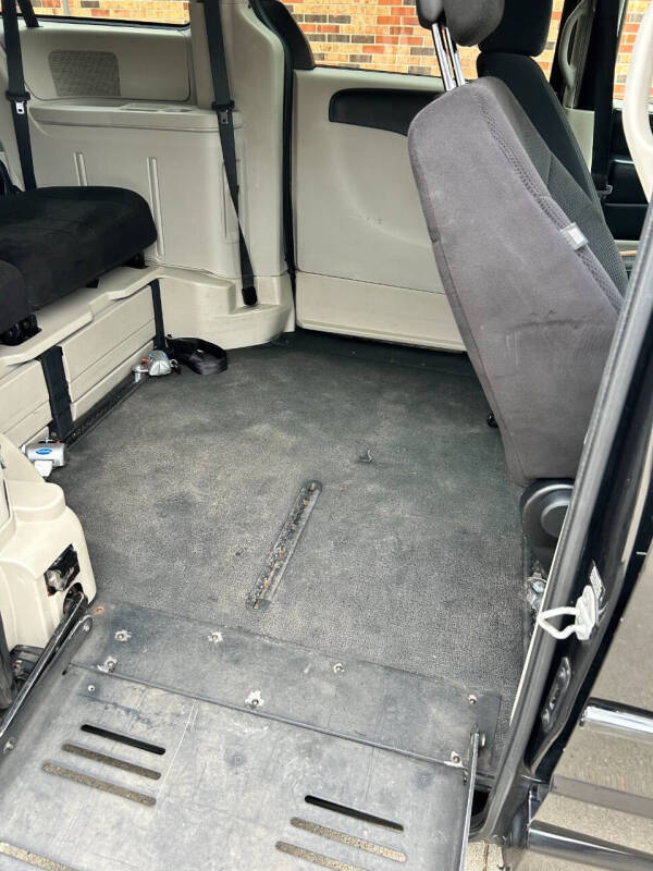 2013 Dodge Grand Caravan American Value Package