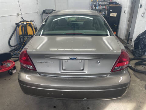 2006 Ford Taurus SE