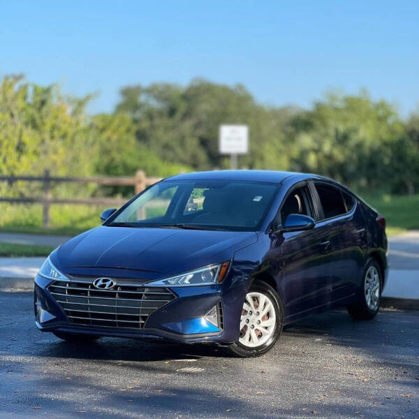 2019 Hyundai Elantra for sale at AUTOBAHN MOTORSPORTS INC in Orlando FL