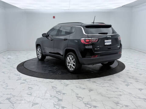 2024 Jeep Compass Latitude Lux