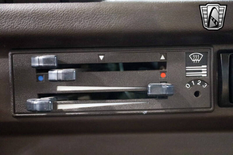 1982 Volkswagen Vanagon Camper