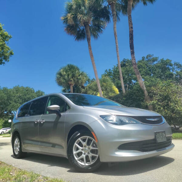 2017 Chrysler Pacifica LX