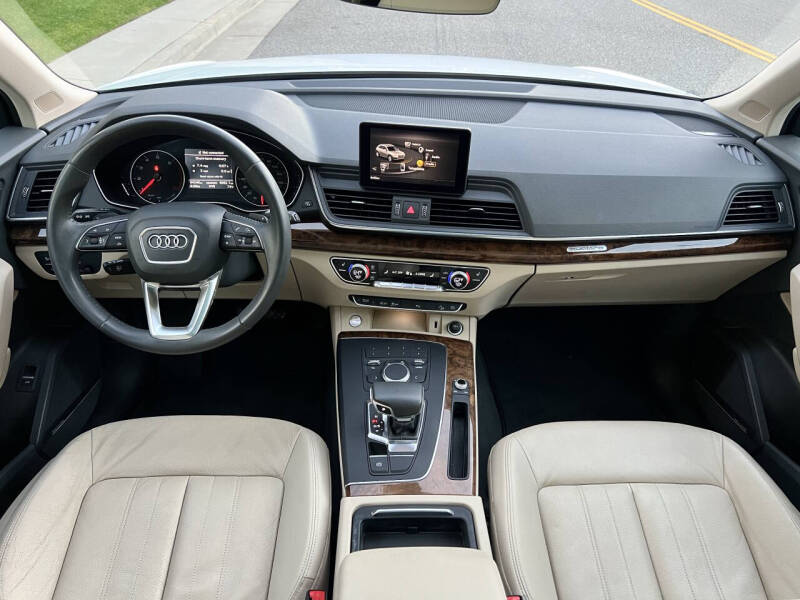 2018 Audi Q5 2.0T quattro Premium Plus