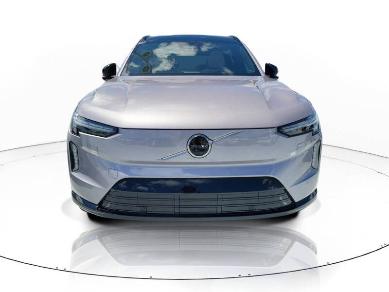 2026 Volvo EX90 Plus