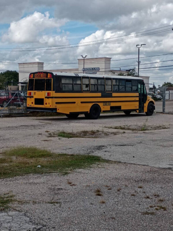 2009 Freightliner B2 Chassis