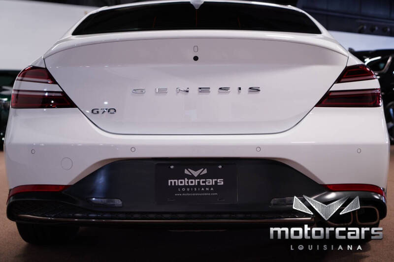 2023 Genesis G70