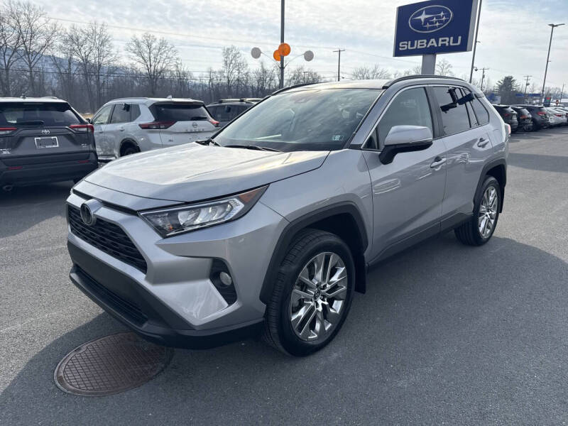2020 Toyota RAV4 XLE Premium