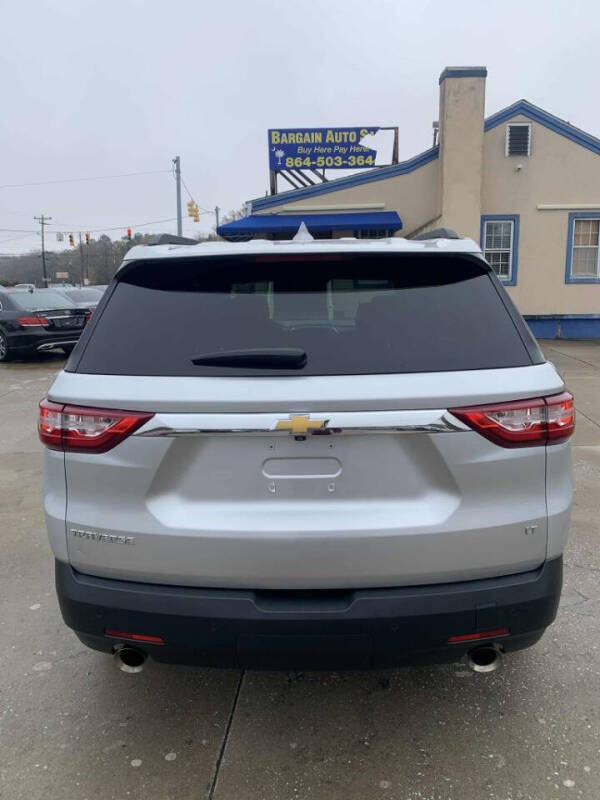 2020 Chevrolet Traverse null photo 6