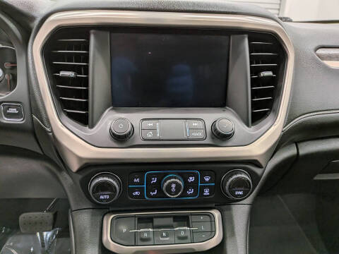2022 GMC Acadia Denali