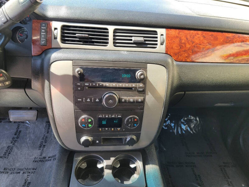 2011 GMC Yukon SLE