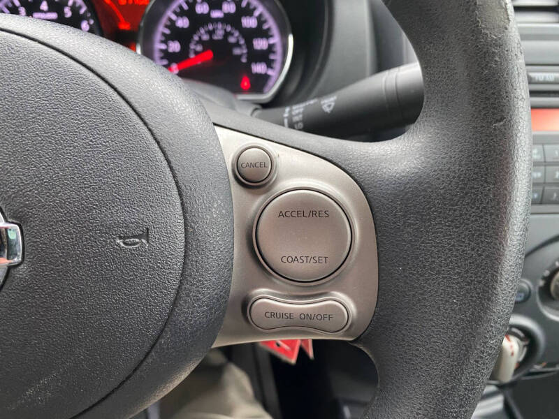 2013 Nissan Versa 1.6 S