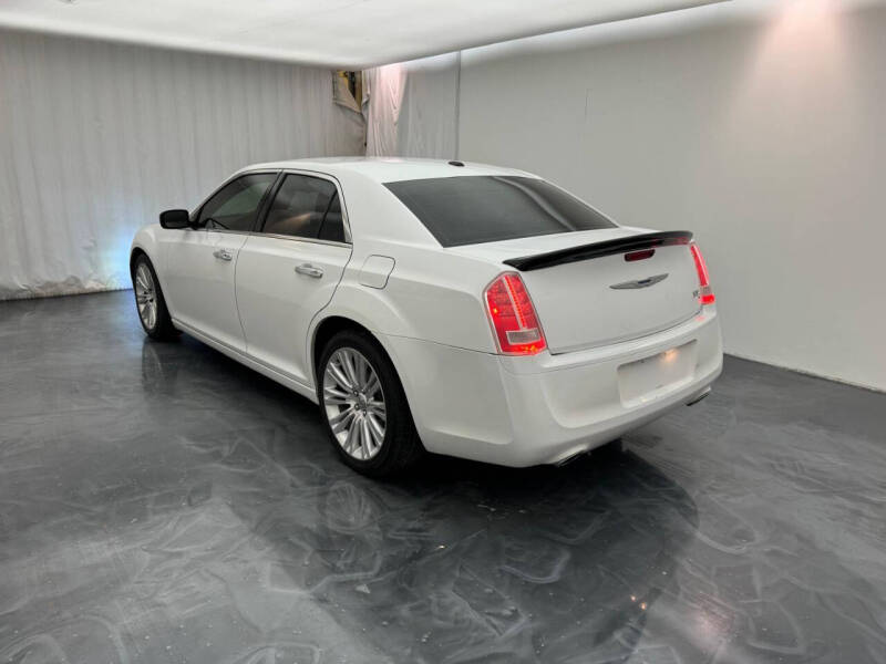 2014 Chrysler 300 C